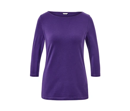 Lila Shirt mit 3/4-Arm.