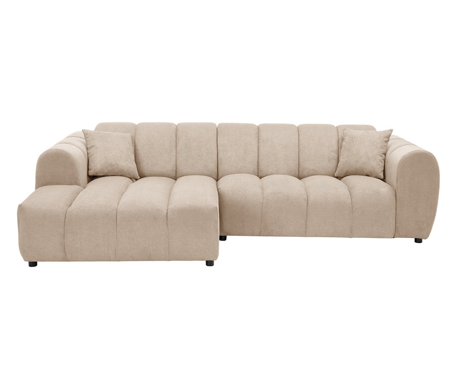 Beiges Ecksofa mit zwei Kissen.