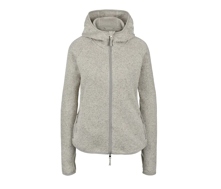 Eine Strickfleece-Jacke mit Reissverschluss und Kapuze.