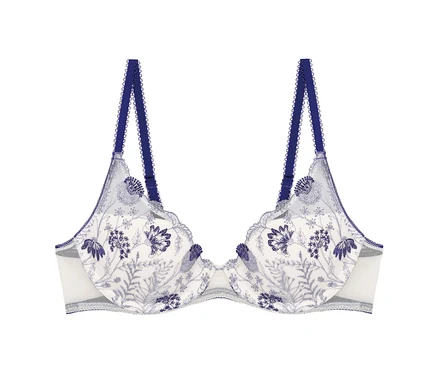 Weißer Passionata Wired Plunge BH »Chloe« mit Blumenstickerei und blauen Trägern.