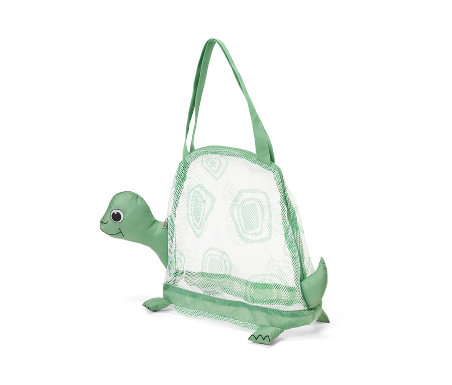 Grüne, schildkrötenförmige Strandspielzeug-Netztasche mit Griffen.