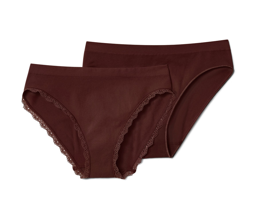 Zwei braune Seamless-Slips.