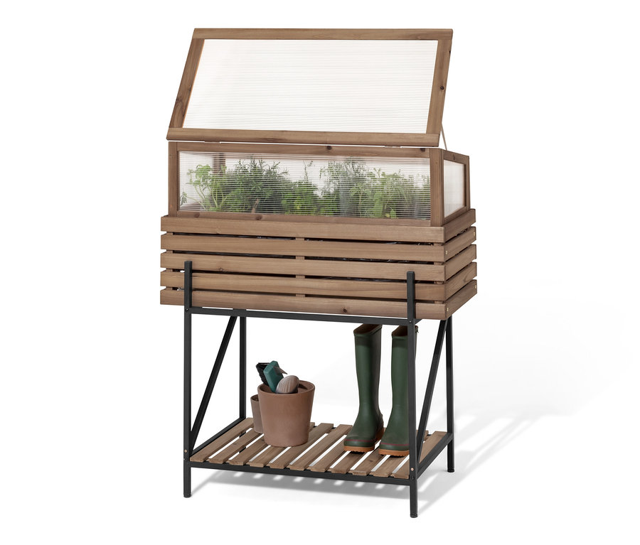 Hochbeet mit Frühbeetaufsatz »Elin« mit Pflanzen, Topf und Gummistiefeln.