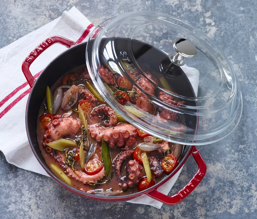 STAUB Gusseisen-Bräter »Braisers« mit Glasdeckel, rot, 28 cm bei Tchibo kaufen