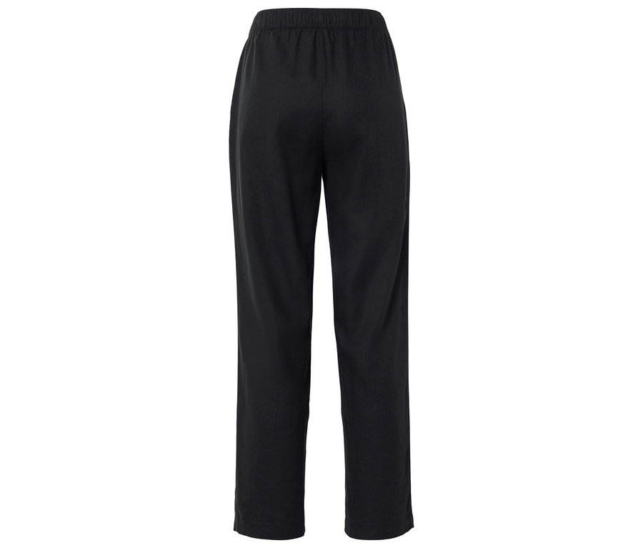 Schwarze, locker sitzende Hose mit elastischem Bund, von hinten fotografiert.