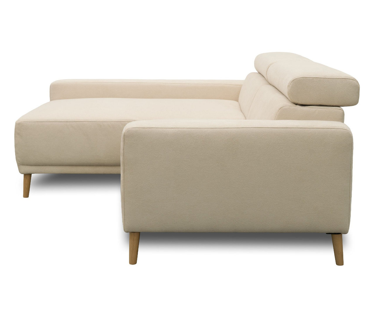 DOMO Sofa Malmö in Creme mit Longchair links, verstellbarer Kopfstütze und Holzfüßen.