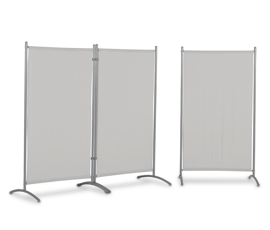 Drei hellgraue Leco Stellwände stehen nebeneinander.