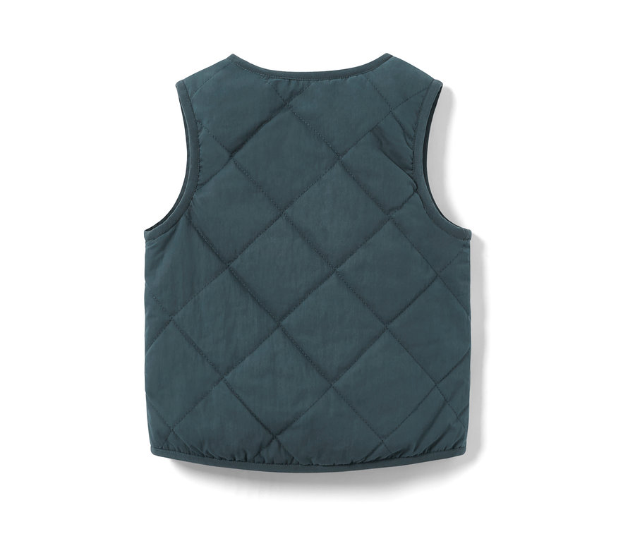 Detail der Rückseite einer Kinder-Wendesteppweste.