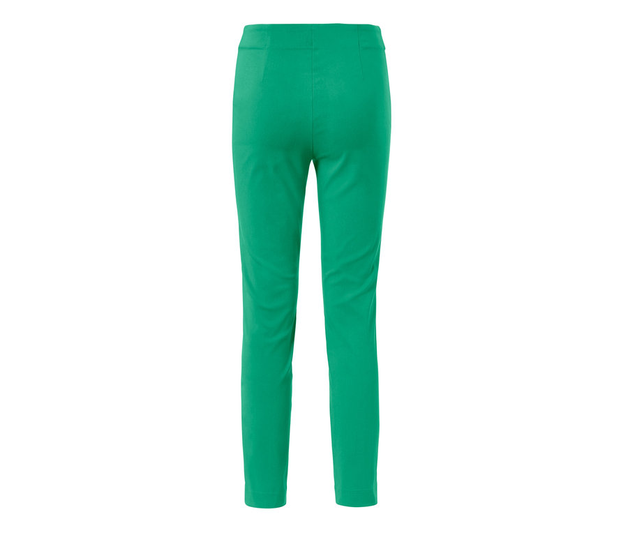 Rückansicht einer grünen Stretchhose.