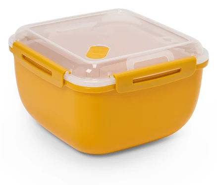 Ein gelb-orangener Lebensmittelbehälter mit transparentem Deckel auf einem weißen Hintergrund.