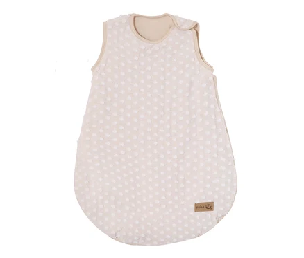 Ein Roba Baby-Schlafsack »frosty almond«, 70 cm, in Beige mit weißen Punkten.
