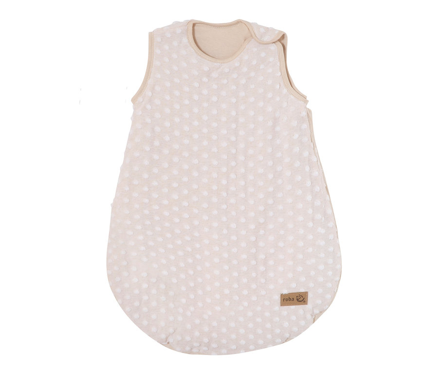 Ein Roba Baby-Schlafsack »frosty almond«, 70 cm, in Beige mit weißen Punkten.