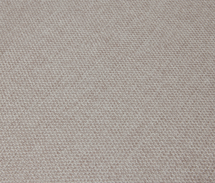 Nahaufnahme der Textur eines Sessels mit Armlehnen und Gestell aus Holz.