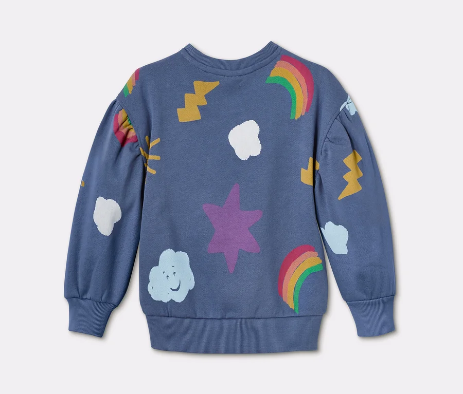 Blaues Sweatshirt aus Bio-Baumwolle mit bunten Sternen, Wolken und Regenbogen Alloverprint.