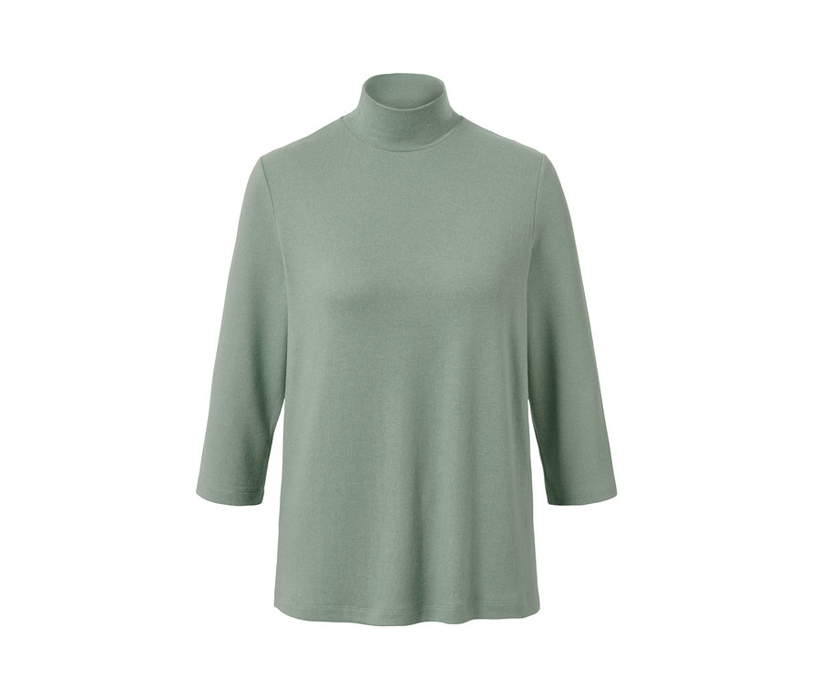 Detailansicht eines salbeigrünen Feinstrickshirts.