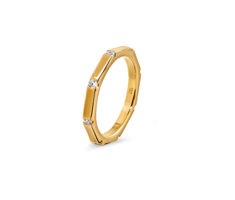 Goldener 925 Silber Ring Octagon mit klaren Steinen.