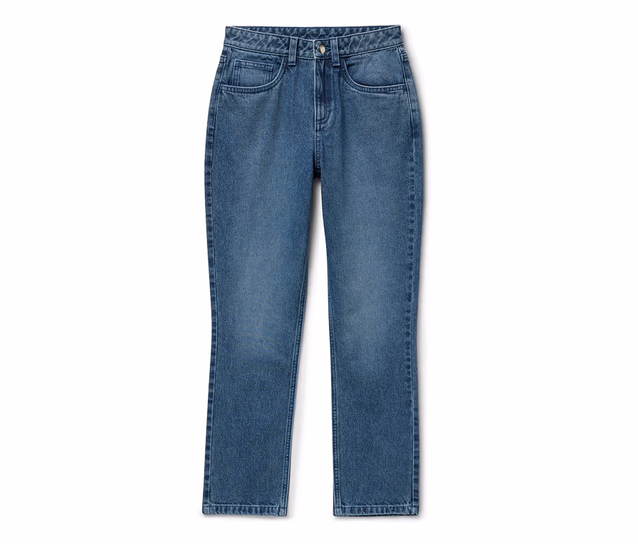 Eine blaue Kinder-Jeans – Fit »Jonas« liegt auf einem weißen Hintergrund.