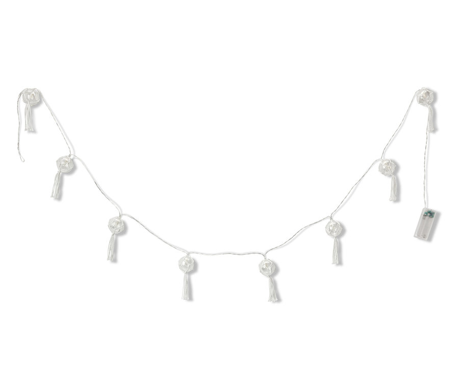 LED-Kugel-Lichterkette auf weißem Hintergrund.