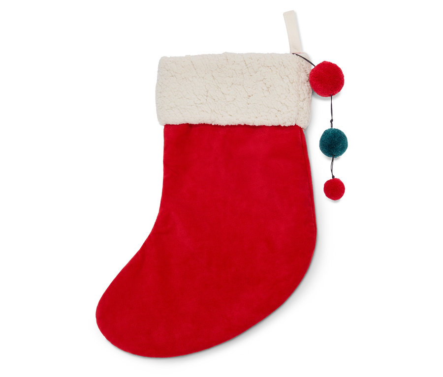 Roter Weihnachtsstiefel mit weißem Kunstfell und Bommelverzierungen.