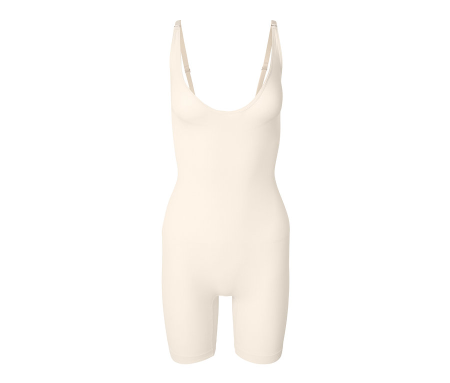 Ein cremefarbener Shaping-Body mit tiefem Ausschnitt und verstellbaren Trägern auf weißem Hintergrund.