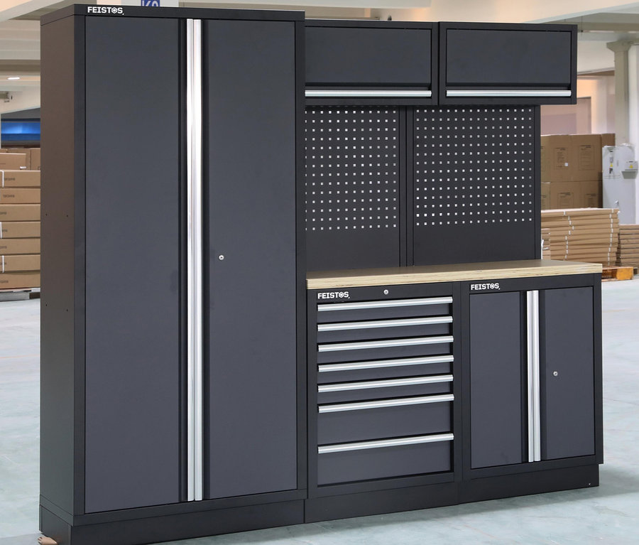 Schwarzer FEISTOS Werkzeugschrank »Apollo 1« mit Regalen und Schubladen.