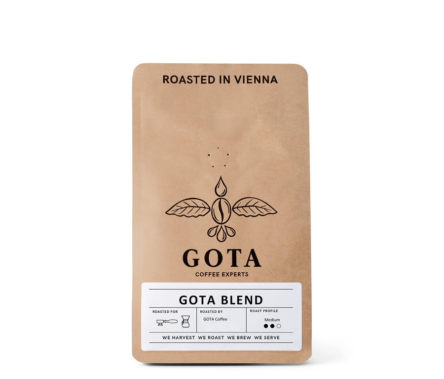 Eine Packung Gota Coffee - Gota Blend Omni-Roast - 250 g ganze Bohne.