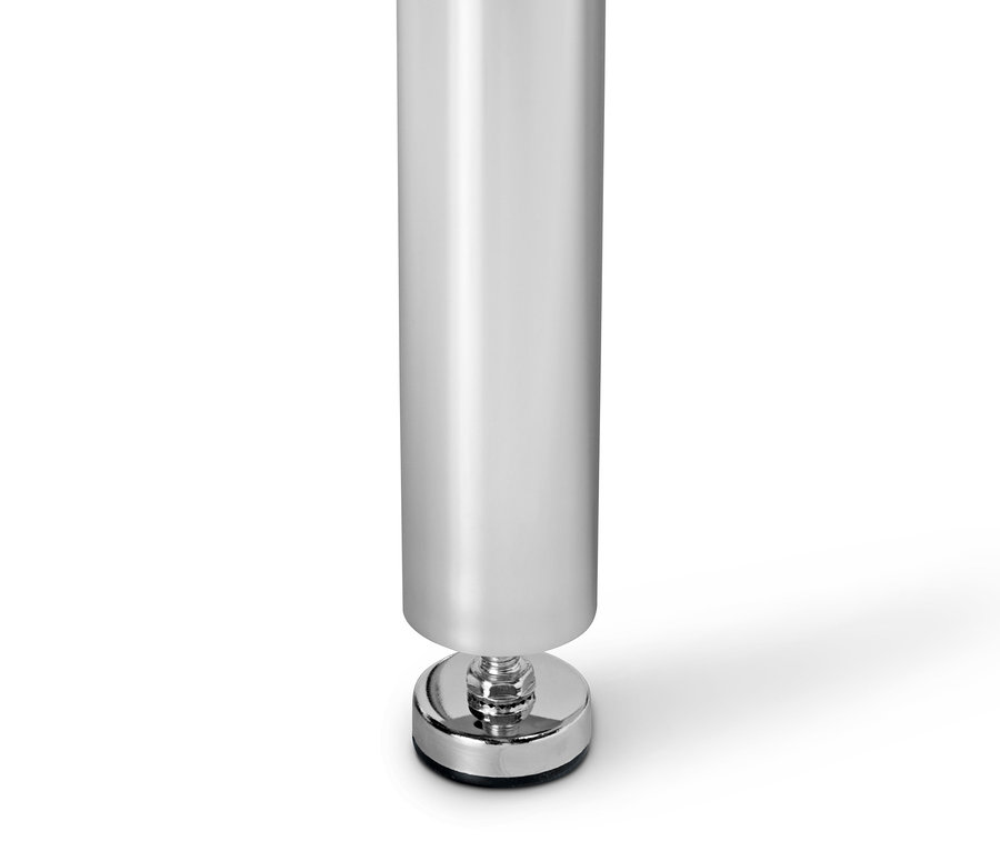 Detailansicht eines Metalltischbeins »CN3«.