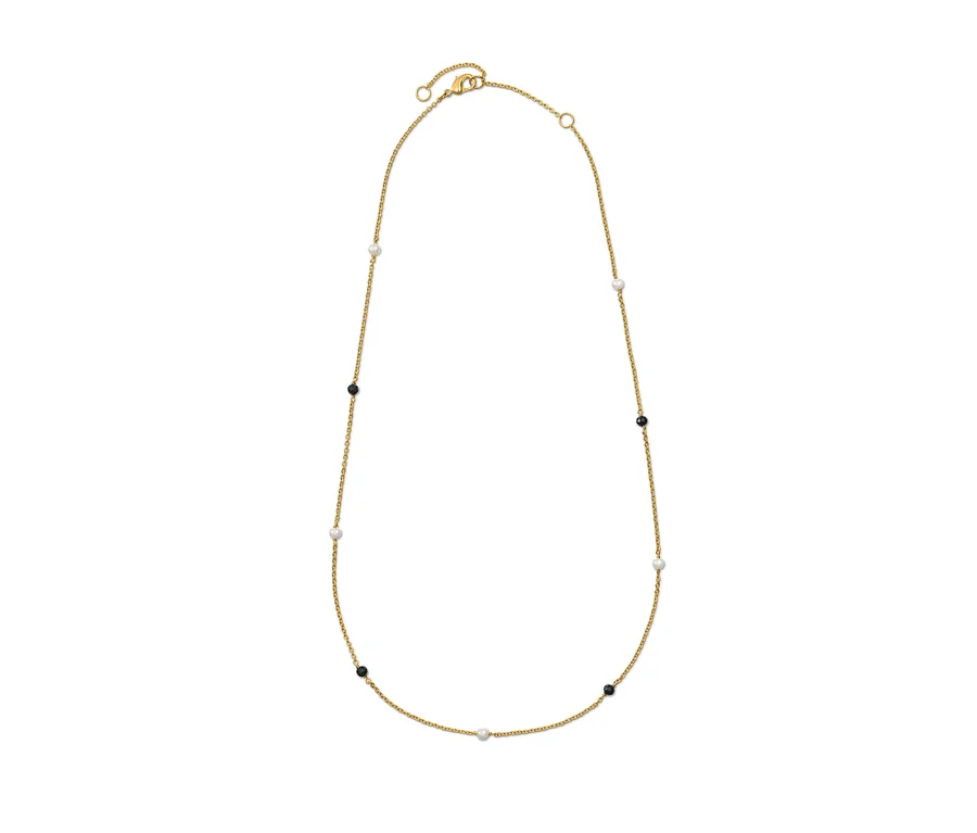 Goldene Kette Black and White mit schwarzen und weißen Perlen.