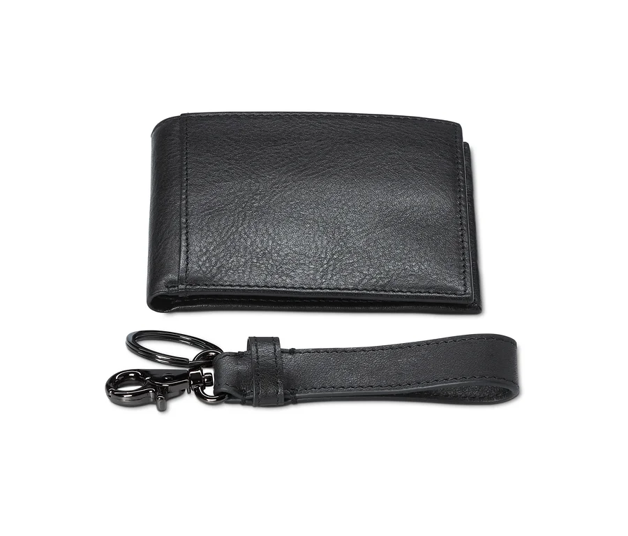 Schwarzes Leder-Portemonnaie und Schlüsselanhänger aus Geschenk-Set.