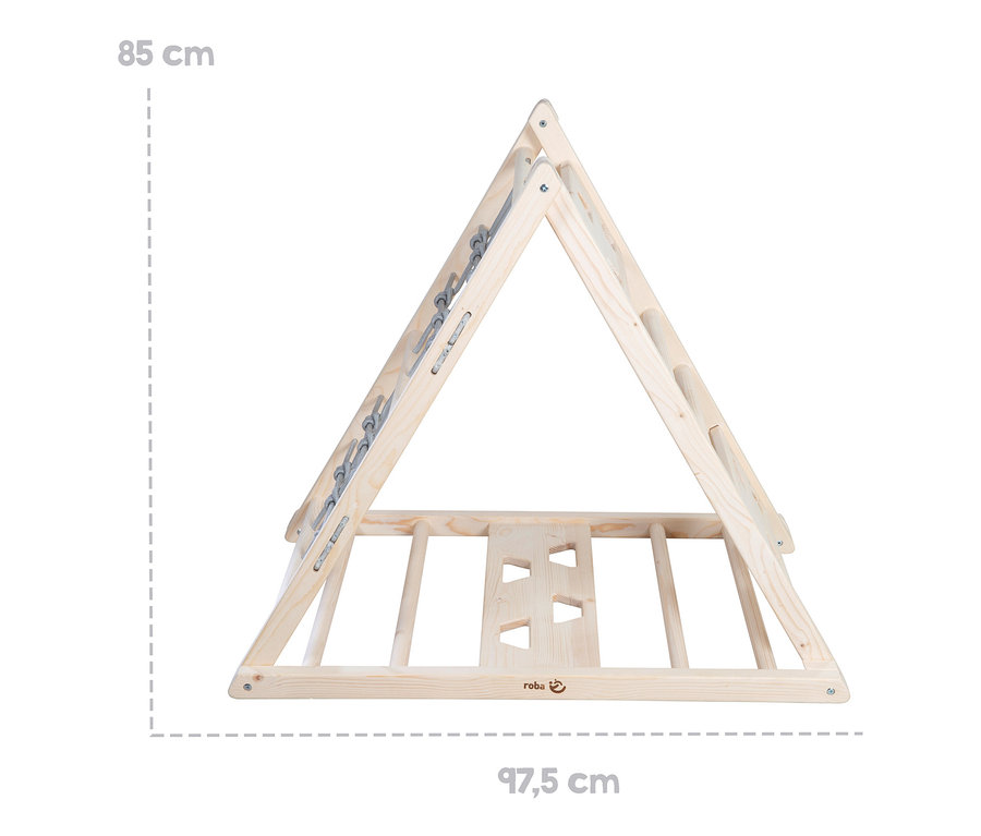 Ein roba Kletterdreieck aus Holz mit Sprossen.