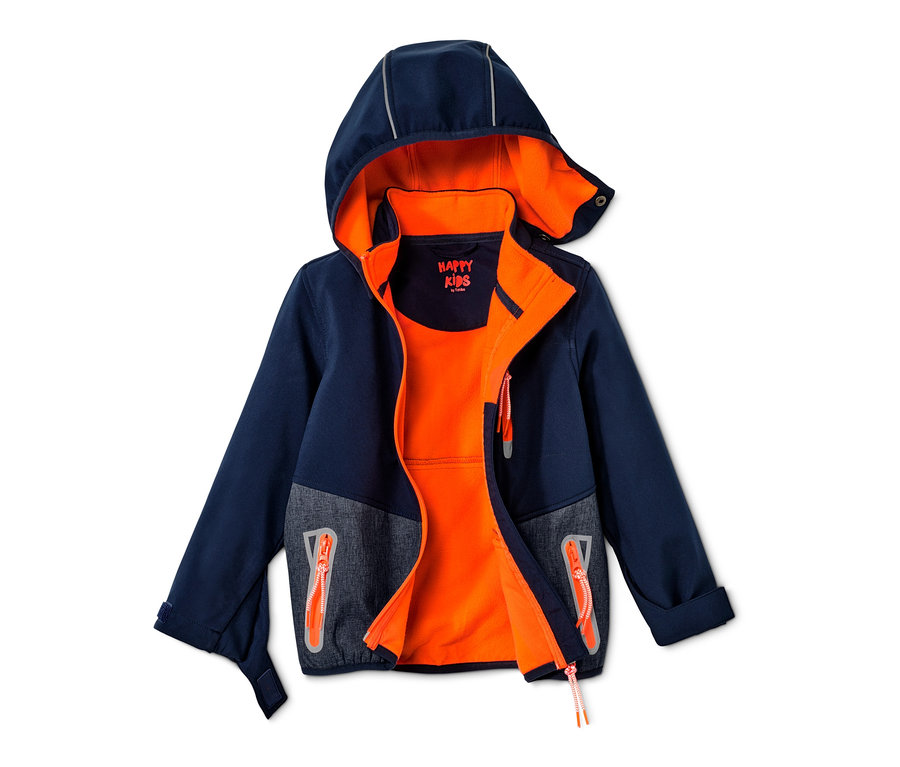 Eine blaue Softshelljacke mit orangefarbenem Futter und Kapuze.