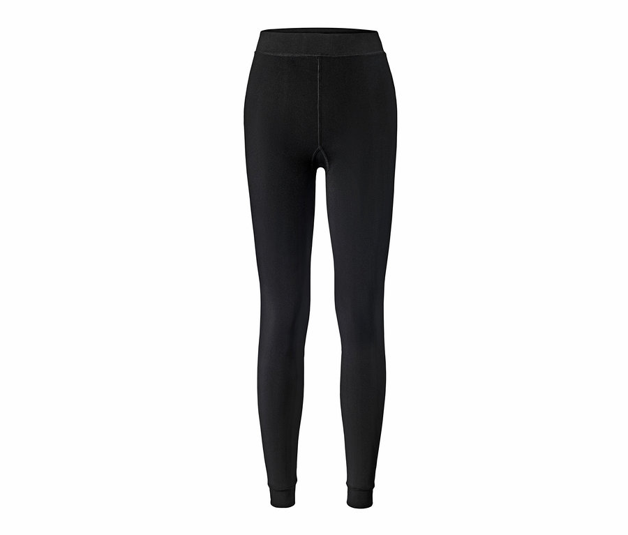 Eine schwarze, gefütterte Leggings auf weißem Hintergrund.