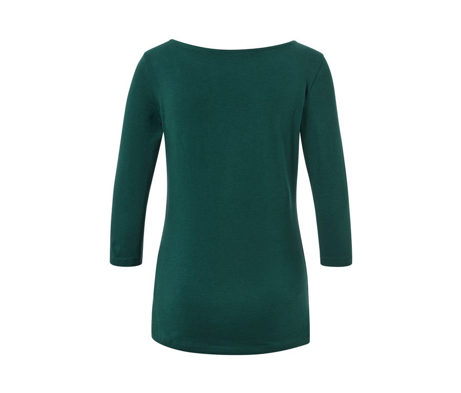 Dunkelgrünes Shirt mit 3/4-Arm.