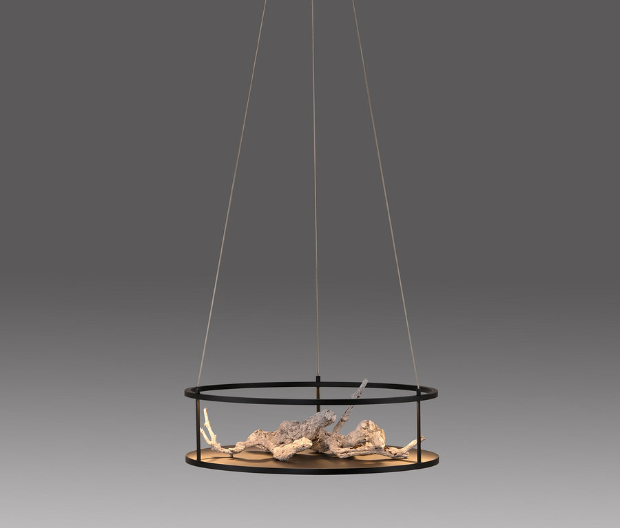 Schwarze runde Hängeleuchte mit Naturmaterialien im Inneren.