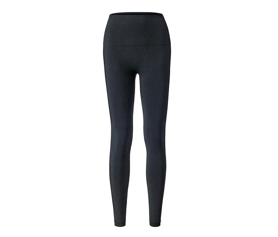 Schwarze Seamless-Thermotight auf weißem Hintergrund.