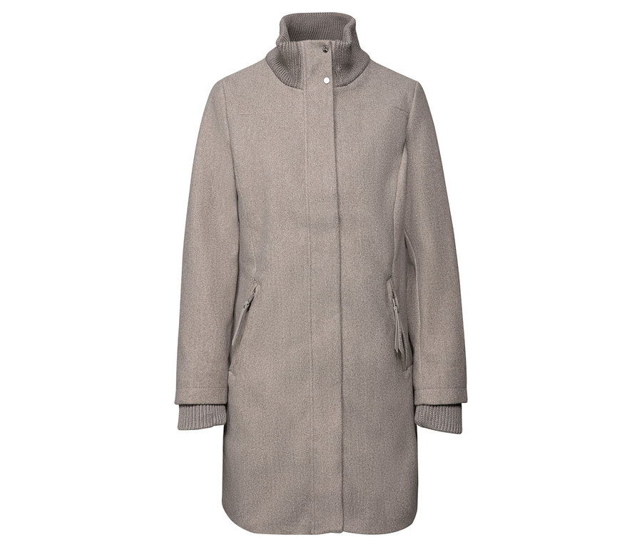 Der Street One Kurzmantel ist hellbraun und hat einen grauen Strickkragen.