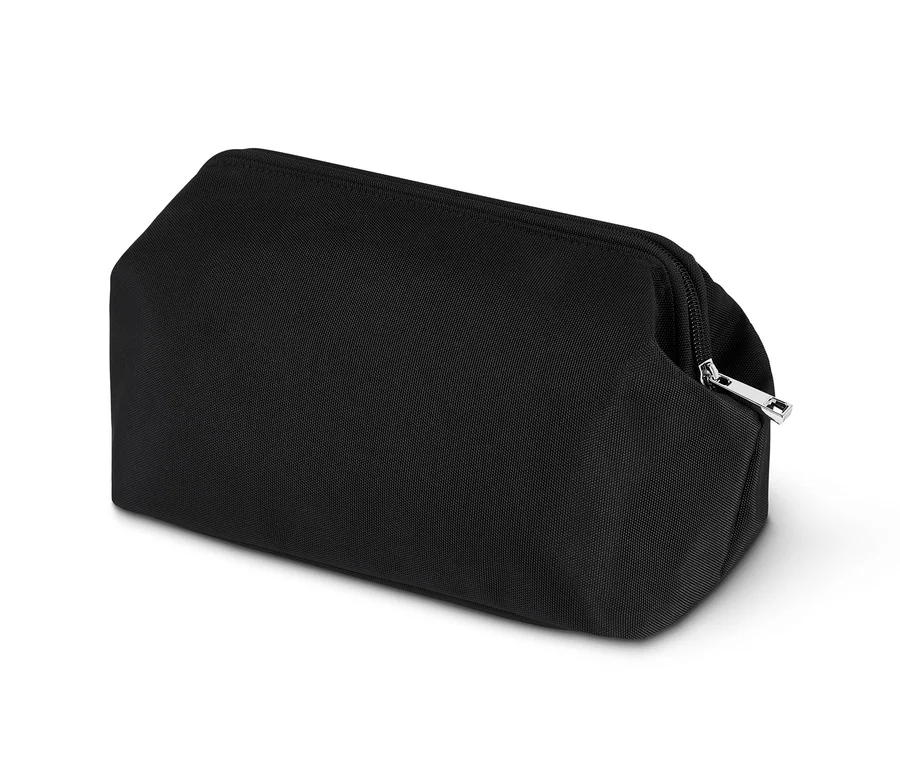 Eine schwarze Kulturtasche mit silbernem Reißverschluss.