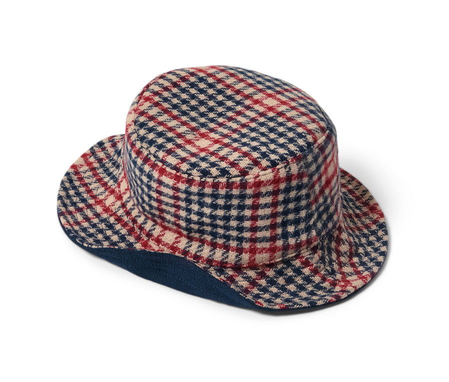 Karierter, wendbarer Bucket Hat.