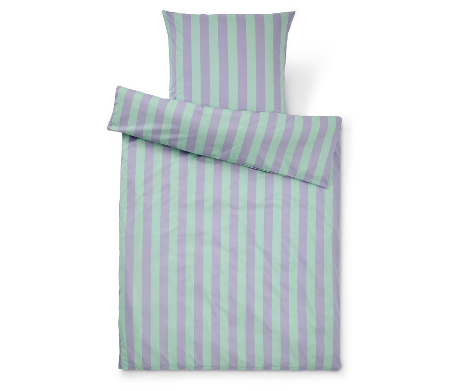 Bettwäsche-Set mit lila und mintgrünen Streifen, bestehend aus einem Kissenbezug und einem Bettbezug.