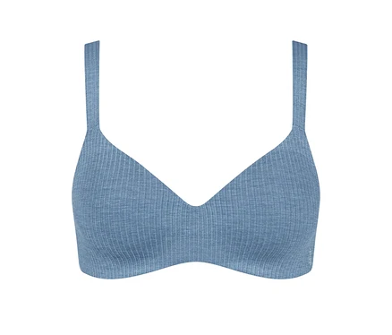 Hellblauer, gerippter Bralette mit dünnen Trägern und V-Ausschnitt, auf weißem Hintergrund.