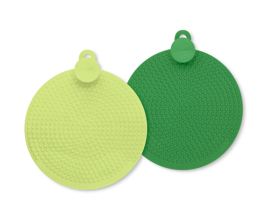Zwei Silikon-Abwaschpads, eins hellgrün, eins dunkelgrün.