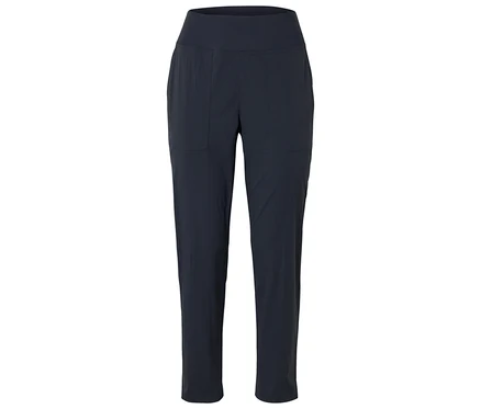 Eine marineblaue Hose mit Taschen.
