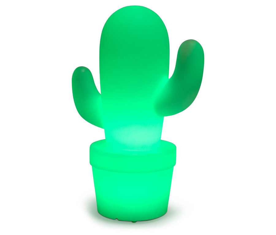 Grüne Kaktuslampe in einem Topf, die aufleuchtet.
