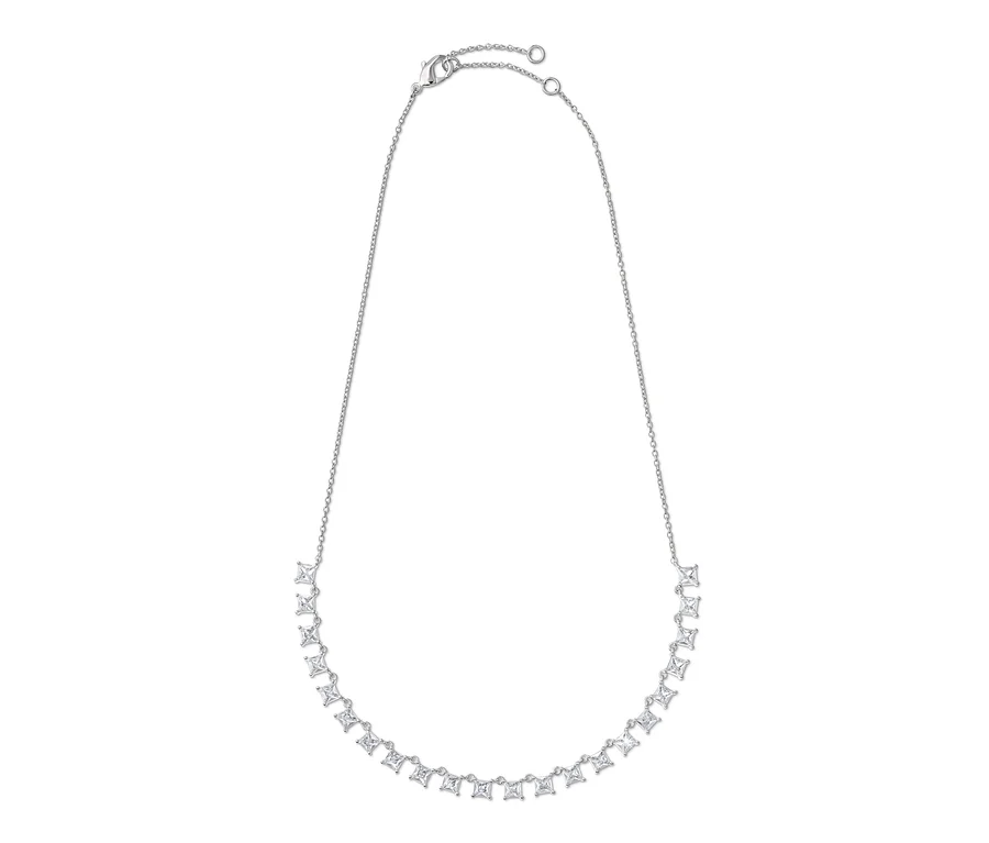 Silberfarbene Kette mit Zirkonia.