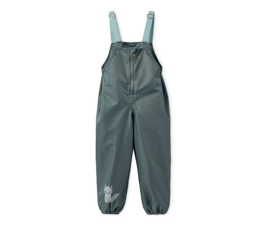 Grüne Regenhose mit Trägern, Reißverschluss und einem Fuchs-Bild auf dem Hosenbein.