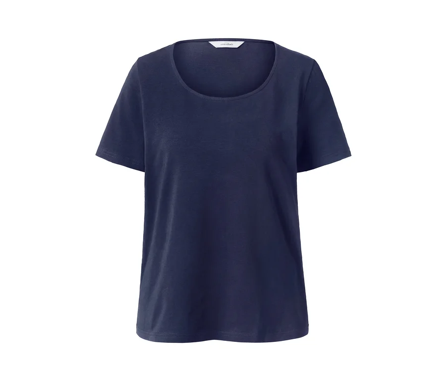 Dunkelblaues Kurzarmshirt.