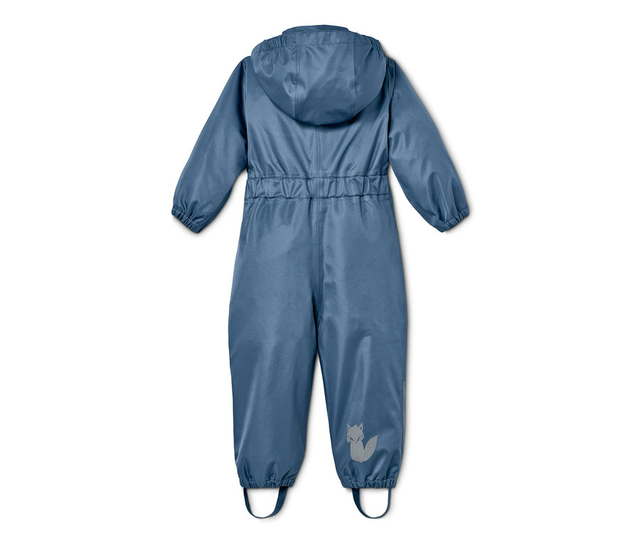 Blauer Regen-Einteiler mit Kapuze und reflektierendem Fuchs-Logo am Hosenbein.