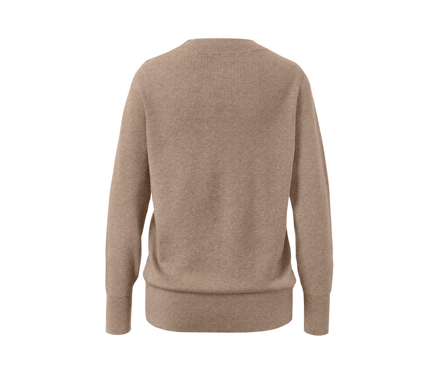 Beige melierter Feinstrickpullover.