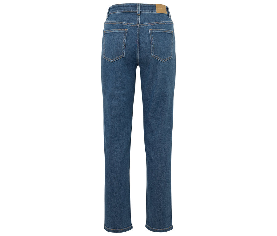 Rückansicht einer blauen Jeans.