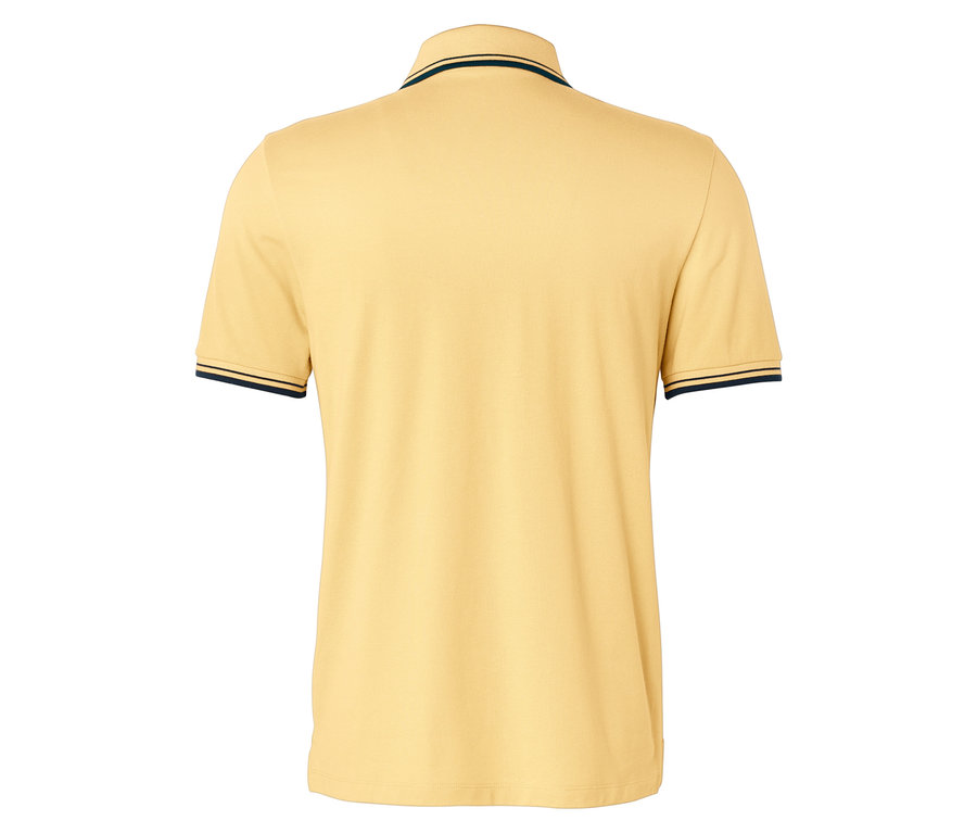 Rückansicht eines gelben Poloshirts mit dunkelblauen Streifen an Kragen und Ärmeln.